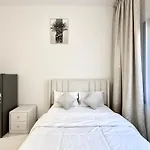 Al Manara Premium Deluxe Studio